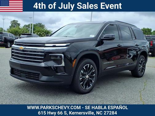 Mosaic Black Metallic 2026 Chevrolet Traverse LT
