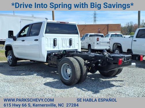 Summit White 2026 Chevrolet Silverado 3500 WT