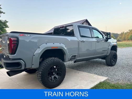 Thunderstorm Gray 2025 GMC Sierra 2500 AT4