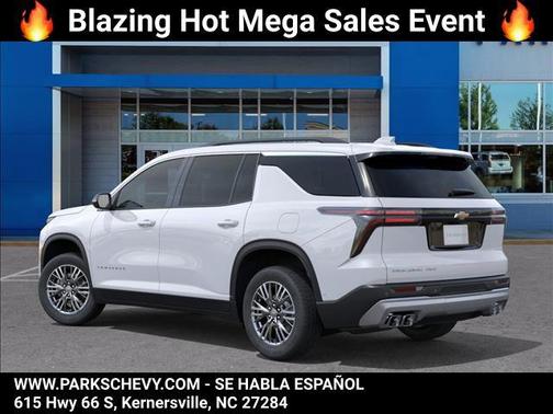 Summit White 2026 Chevrolet Traverse LT
