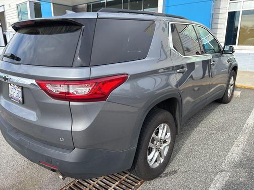 Satin Steel Metallic 2019 Chevrolet Traverse LT Cloth