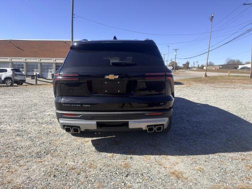 2024 Chevrolet Traverse LT