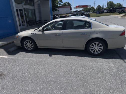 Sand Beige Metallic 2011 Buick Lucerne CXL
