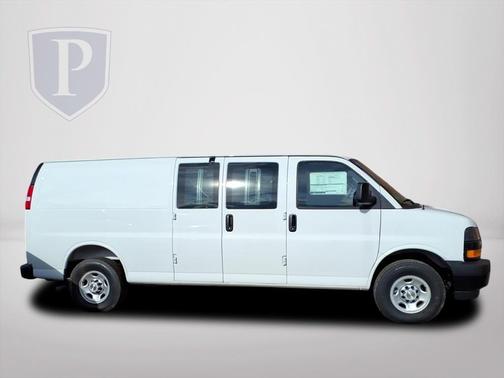 2025 Chevrolet Express 2500 RWD 2500 Extended Wheelbase WT