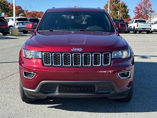 2022 Jeep Grand Cherokee Laredo