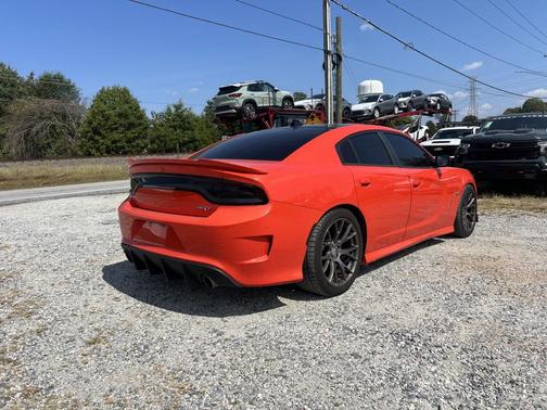 2016 Dodge Charger SRT 392