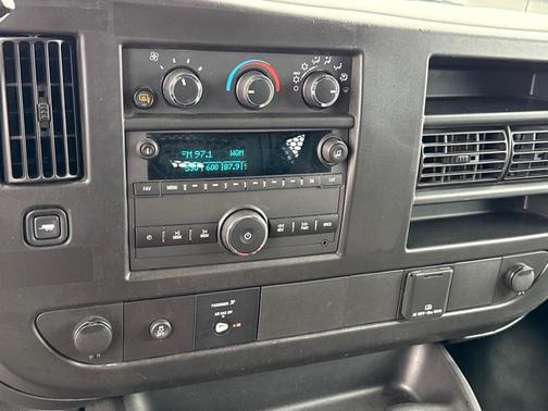 2024 GMC Savana 2500 Work Van