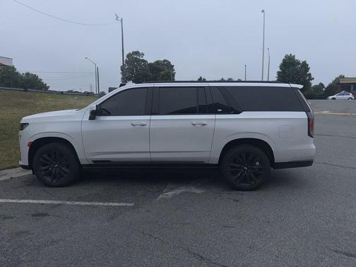 Crystal White Tricoat 2023 Cadillac Escalade ESV Sport Platinum