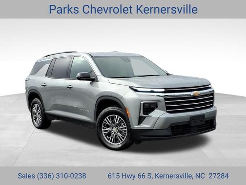 2024 Chevrolet Traverse LT