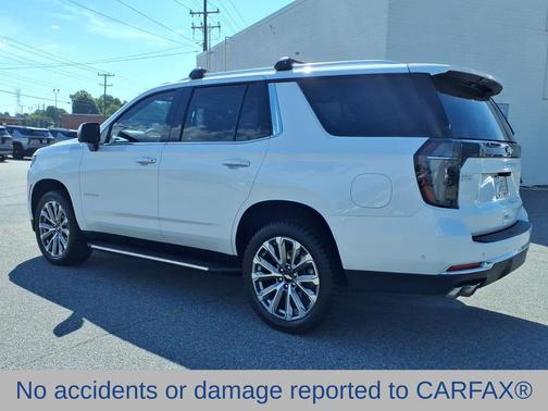 Iridescent Pearl Tricoat 2025 Chevrolet Tahoe 4WD High Country
