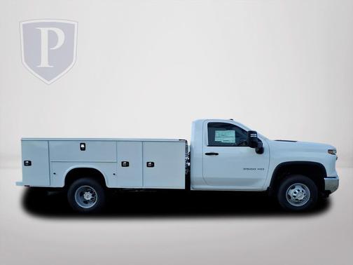 2025 Chevrolet Silverado 3500 WT