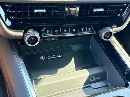 2025 Chevrolet Tahoe 2WD High Country