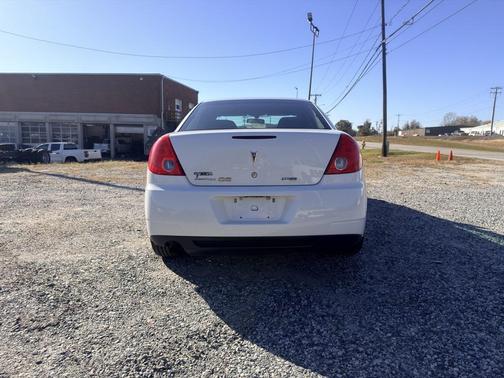 2010 Pontiac G6 Base