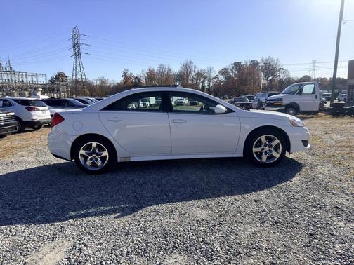 2010 Pontiac G6 Base