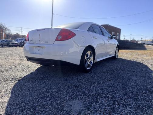 2010 Pontiac G6 Base
