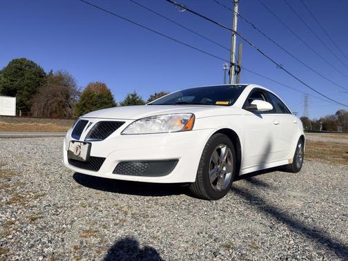 2010 Pontiac G6 Base