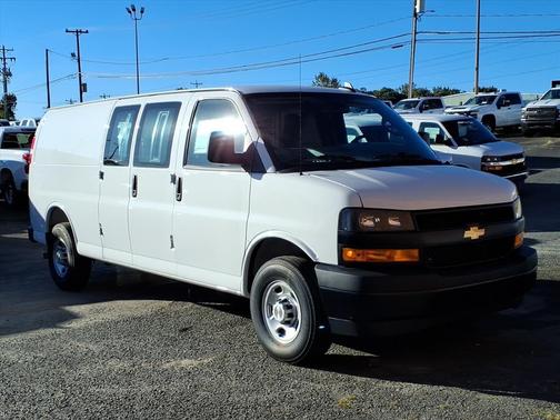 2025 Chevrolet Express 2500 RWD 2500 Extended Wheelbase WT