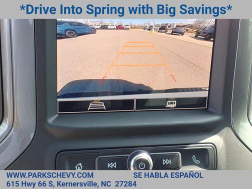 Summit White 2026 Chevrolet Silverado 2500 Custom