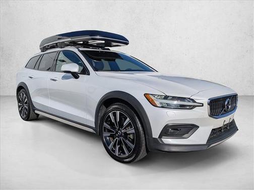 2020 Volvo V60 Cross Country T5