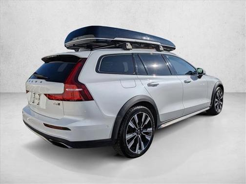 2020 Volvo V60 Cross Country T5