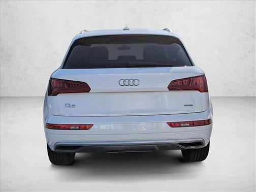 Glacier White Metallic 2019 Audi Q5 45 Premium