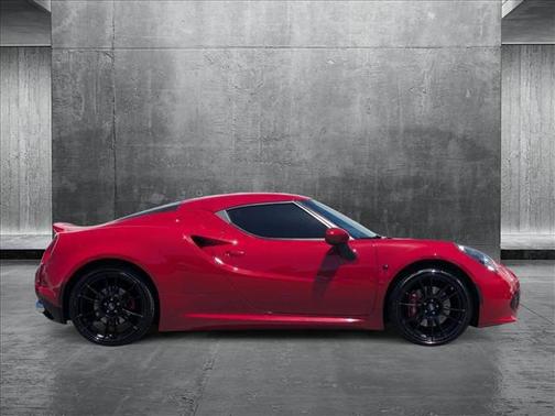 2015 Alfa Romeo 4C Base