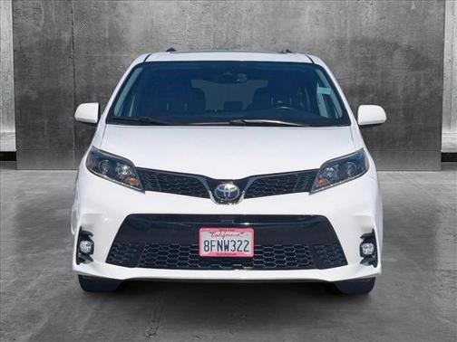 2018 Toyota Sienna SE