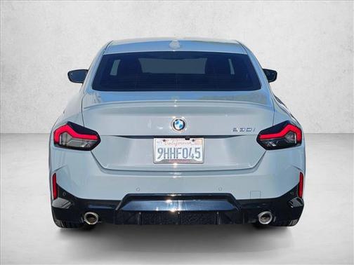 2023 BMW 230 i