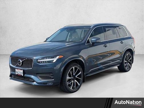 2020 Volvo XC90 T6 Momentum