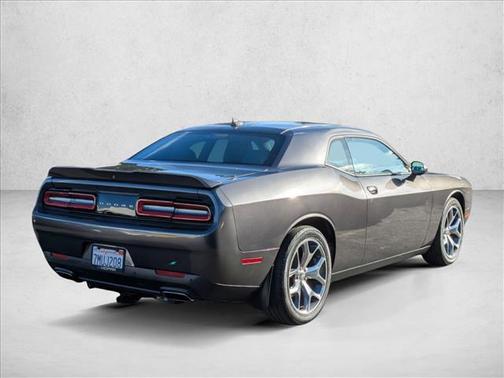 2015 Dodge Challenger SXT Plus