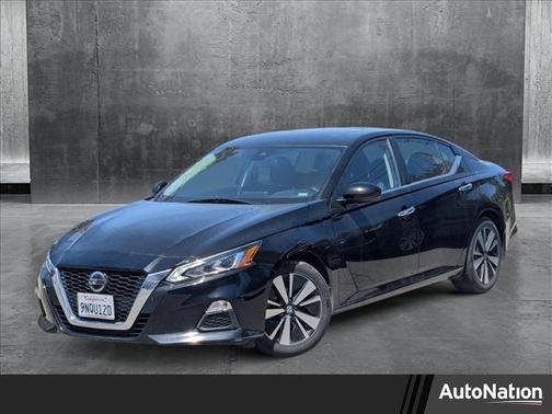 2022 Nissan Altima 2.5 SV
