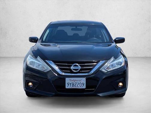 Super Black 2017 Nissan Altima 2.5 SV