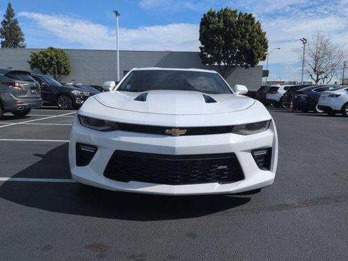 Summit White 2016 Chevrolet Camaro 2SS
