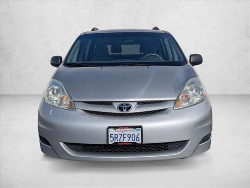 2006 Toyota Sienna LE