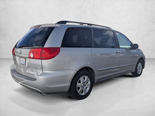 2006 Toyota Sienna LE
