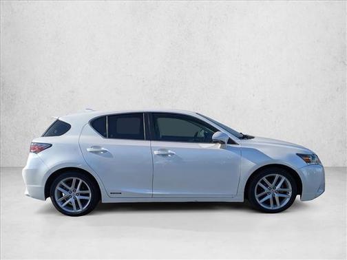 Ultra White w/Black Roof 2016 Lexus CT 200h Base