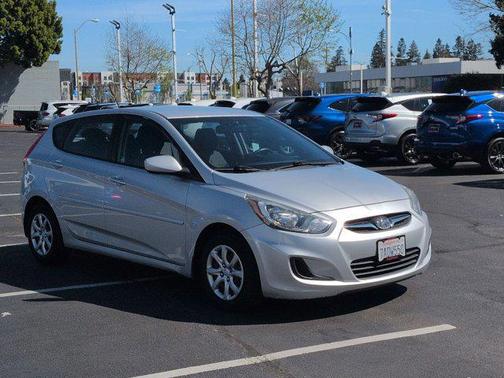 2013 Hyundai Accent GS