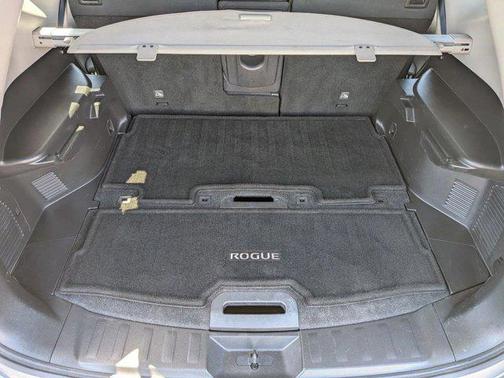 Gun Metallic 2016 Nissan Rogue SV
