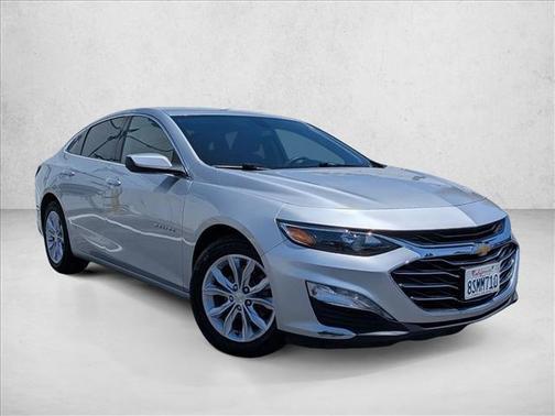 Silver Ice Metallic 2019 Chevrolet Malibu LT