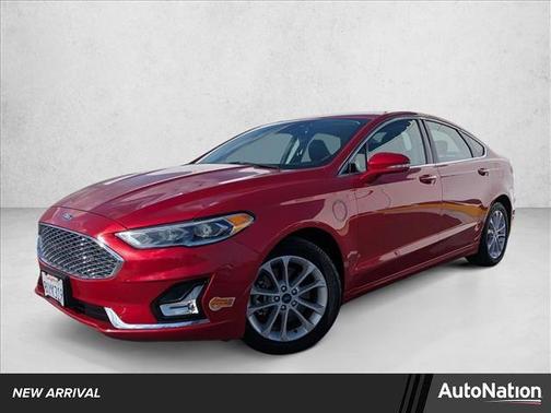 2020 Ford Fusion Plug-In Hybrid Titanium