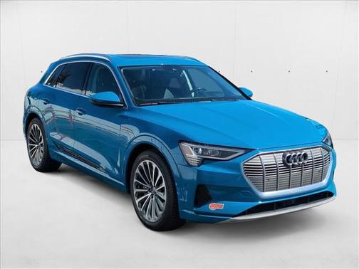 2019 Audi e-tron Premium Plus