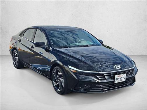 2025 Hyundai ELANTRA SEL