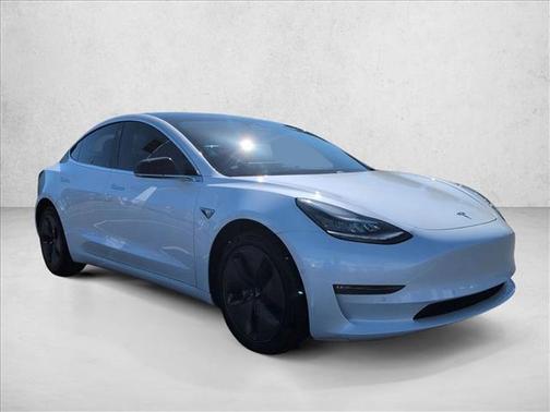 Pearl White Multi-Coat 2020 Tesla Model 3 Long Range
