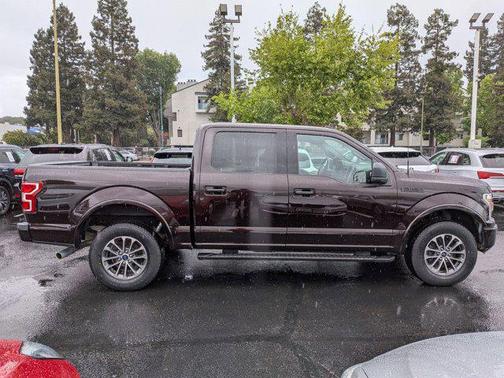 Red 2018 Ford F-150 XLT