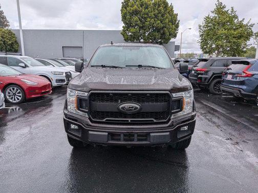 Red 2018 Ford F-150 XLT