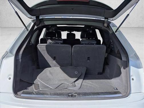 Carrara White 2018 Audi Q7 3.0T Prestige