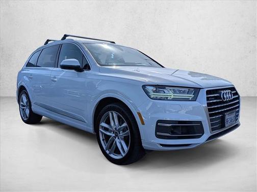 Carrara White 2018 Audi Q7 3.0T Prestige