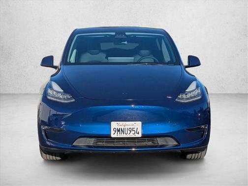 2022 Tesla Model Y Long Range Dual Motor All-Wheel Drive