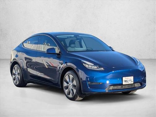 2022 Tesla Model Y Long Range Dual Motor All-Wheel Drive