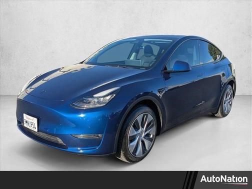 2022 Tesla Model Y Long Range Dual Motor All-Wheel Drive